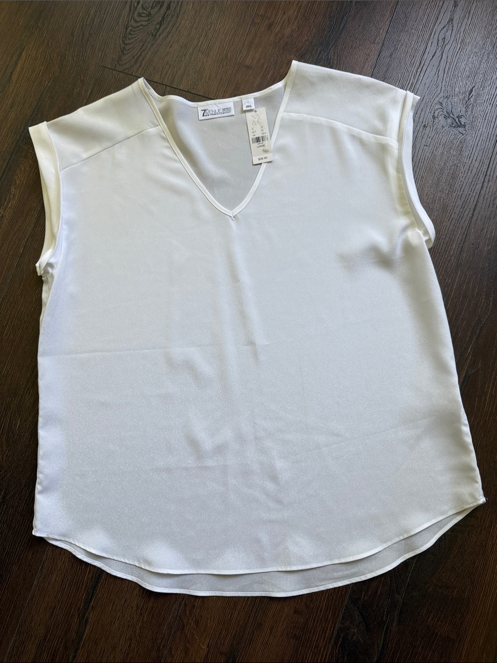 New York & Company Cream V-Neck Cap Sleeve Camisole